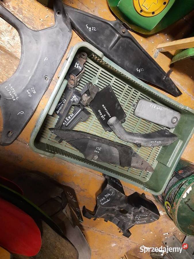 ZZR 600 plastiki wypełnienie klapka podszybie Jelenia Góra sprzedam