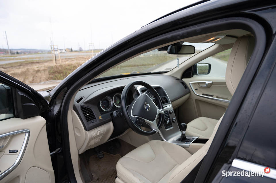 Volvo XC60 20 5 cylindrów salon Polska godny