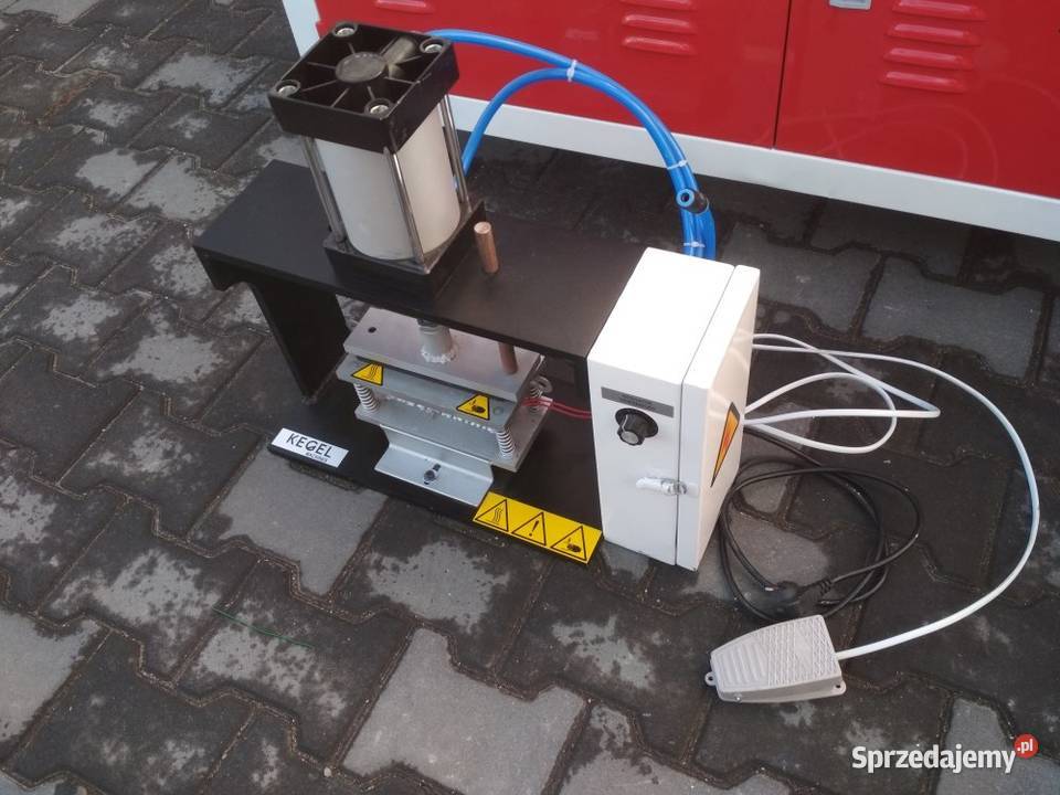 Maszyny do produkcji rękawiczek foliowych KEGEL Stary Sącz