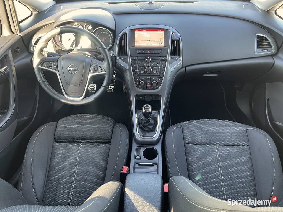 OPEL ASTRA J 14 TURBO 140 2015 141490 KOMBI manualna podkarpackie Rzeszów