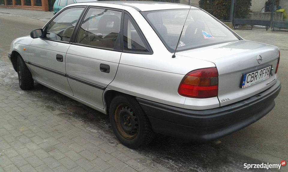 Opel astra sedan classic 14 2000r