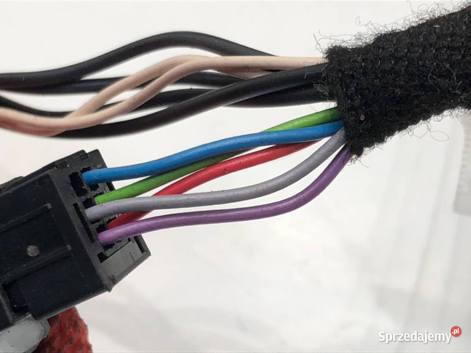 LUSTERKO PRAWY PEUGEOT 208 I Hatchback