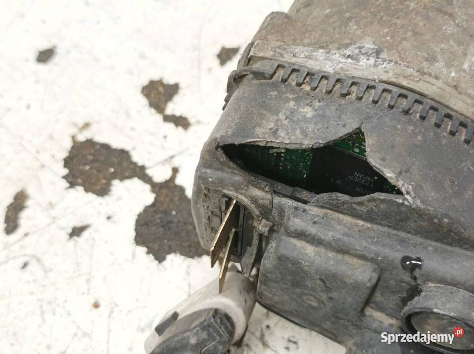 MAGLOWNICA PRZEKŁADNIA EUROPA F30 USZKODZONA Rok produkcji 2017
