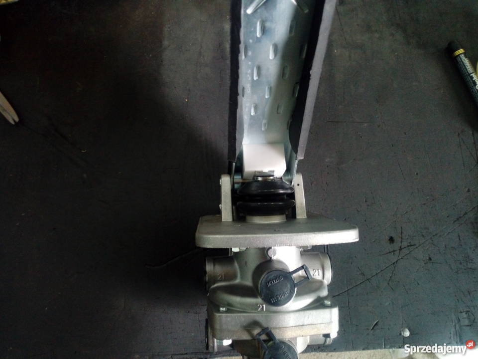 Zawór hamulcowy pedał hamulcowy do ładowarki Stalowa Wola sprzedam