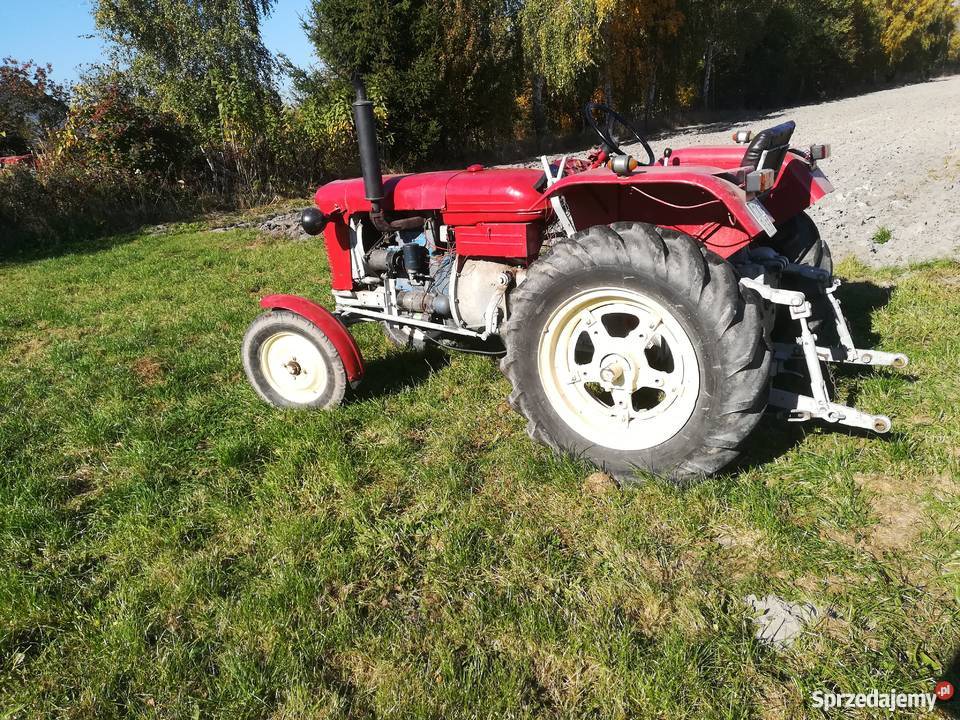 Zetor k25 z silnikiem c330 Ciągniki Górno sprzedam