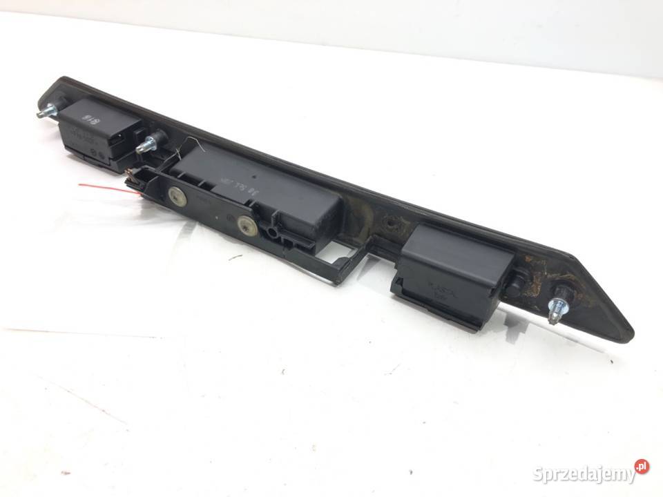 LISTWA KLAPY TYŁ AUDI A6 C6 Kombi 0411 8P4827574