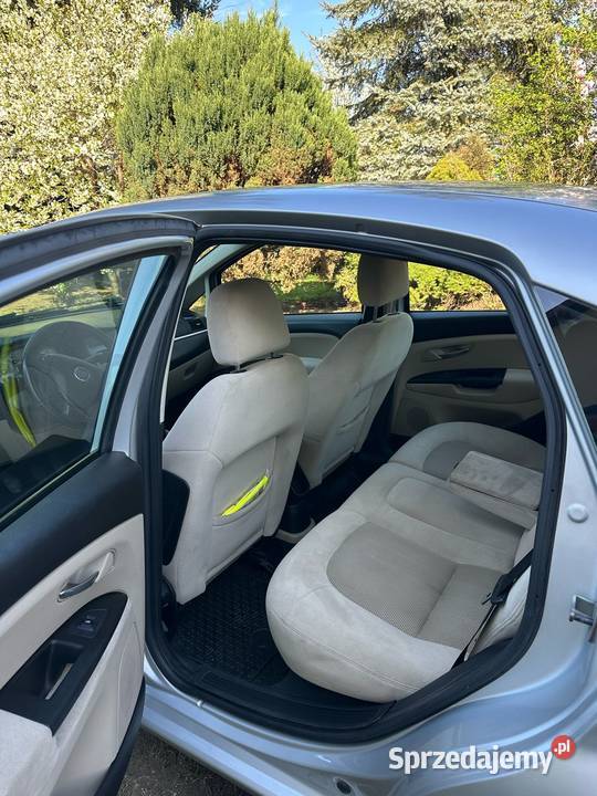 sprzedam Fiat Linea 2007 r kupiony w Polsce Linea podkarpackie Koniaczów