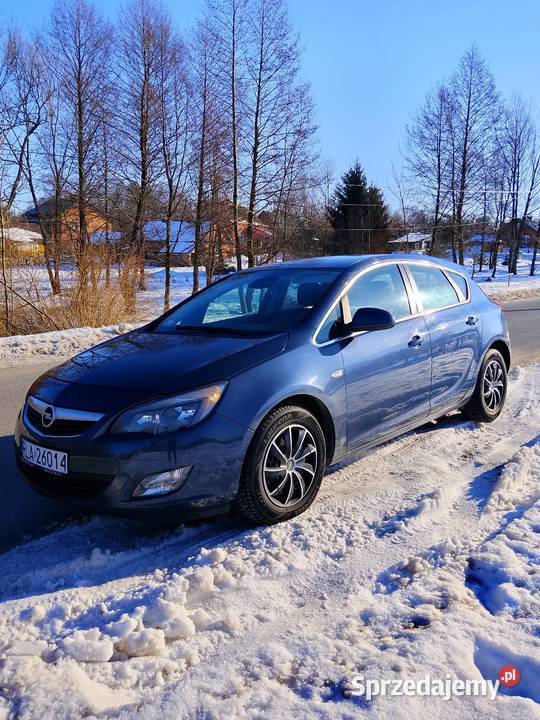 Opel Astra J 2010r 17cdti 125 welurowa tapicerka Łańcut