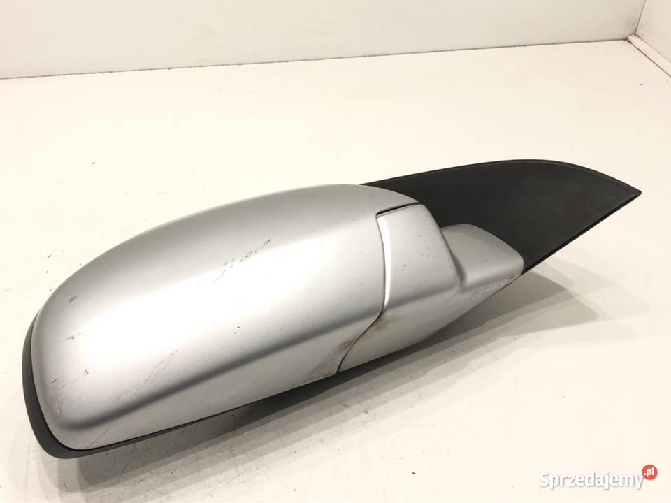 LUSTERKO PRAWY OPEL VECTRA C SedanLimuzyna 0209 osobowe