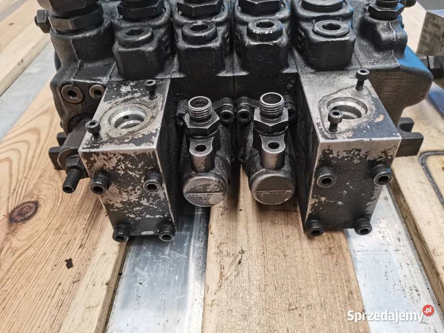 Rozdzielacz hydrauliczny Wacker Neuson WL 38