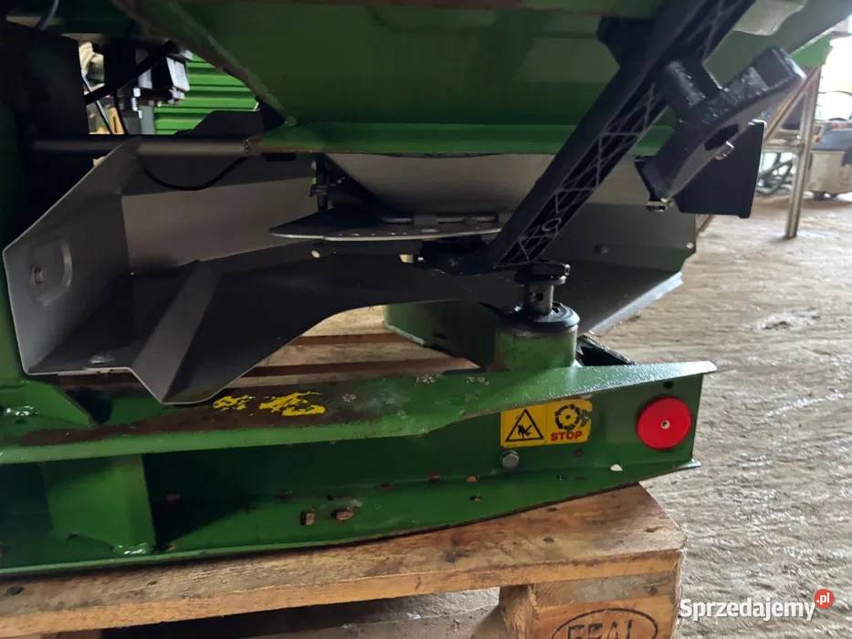 Rozsiewacz nawozu Amazone M Profis 2500 z wagą Janów sprzedam