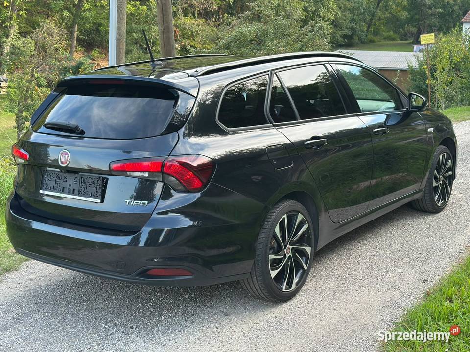 Fiat Tipo 16 D 2018r auto sprowadzone z Austrii Samochody osobowe Trzebnica