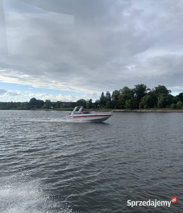 Motorówka 82 L V8 MAGNUM 502 MPI Sport i Wypoczynek