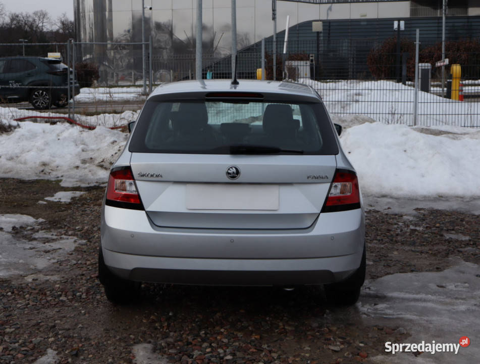Skoda Fabia 12 TSI Piaseczno
