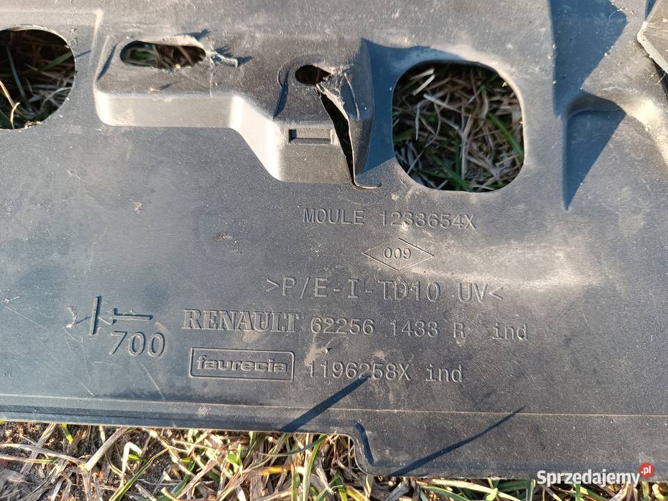 RENAULT CLIO IV GRILL ATRAPA WZMOCNIENIE Wzmocnienia, belki i wsporniki Turek