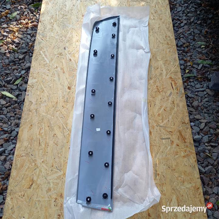 3396286 F32Z 6120939 AA Listwa drzwi lewych Ford Kraków