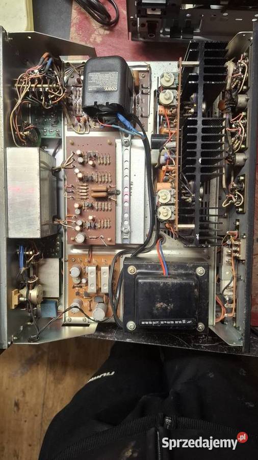 Marantz 1070 Vintage Amplifier Klasyk