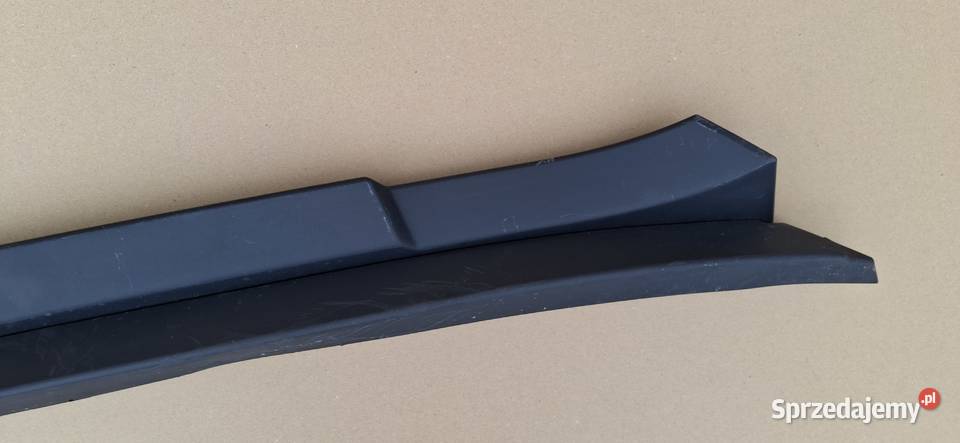 VOLVO FH5 AERO DOKŁADKA POD ZDERZAK Z GUMĄ ciężarowe Bieleń