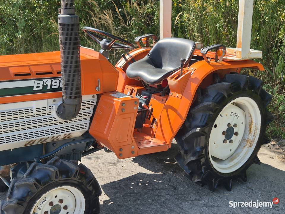 Traktorek traktor KUBOTA B1902D 19 44 Skrzynia biegów Manualna Kubota dolnośląskie Małuszyn