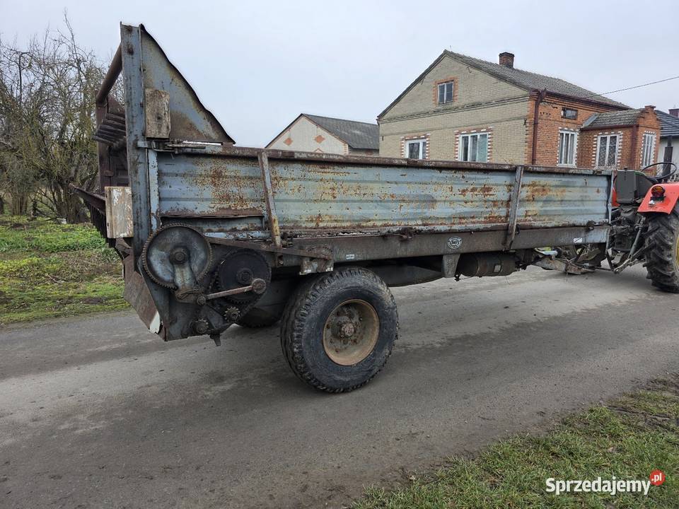 Rozrzutnik obornika jednoosiowy czarna Samborzec
