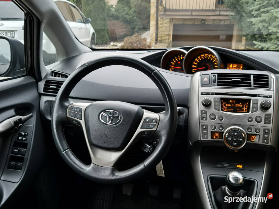 Toyota Verso 18B 147 2009r Org Lakier 18B 130 Radom