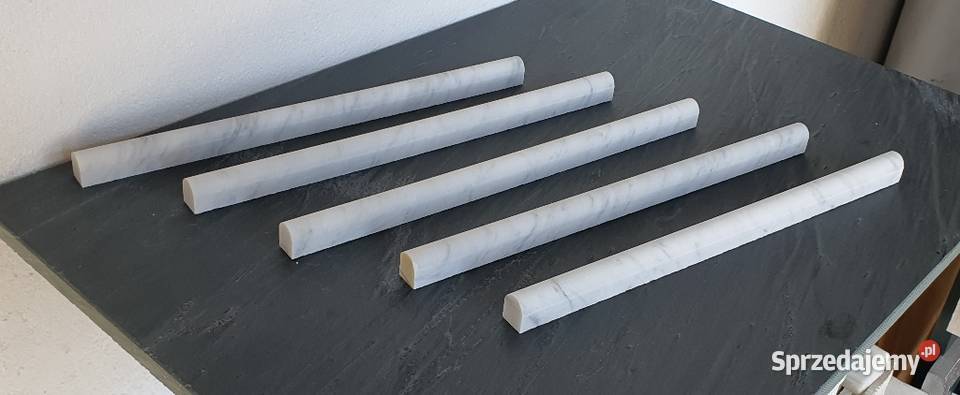 Wałek marmurowy ozdobny Bianco Carrara matowy Listwy i profile Bielawa sprzedam