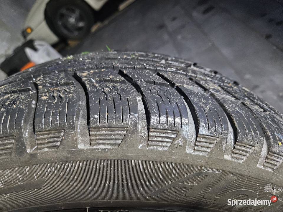 Koła opony zimowe Michelin 19565R15 felgi Łomża
