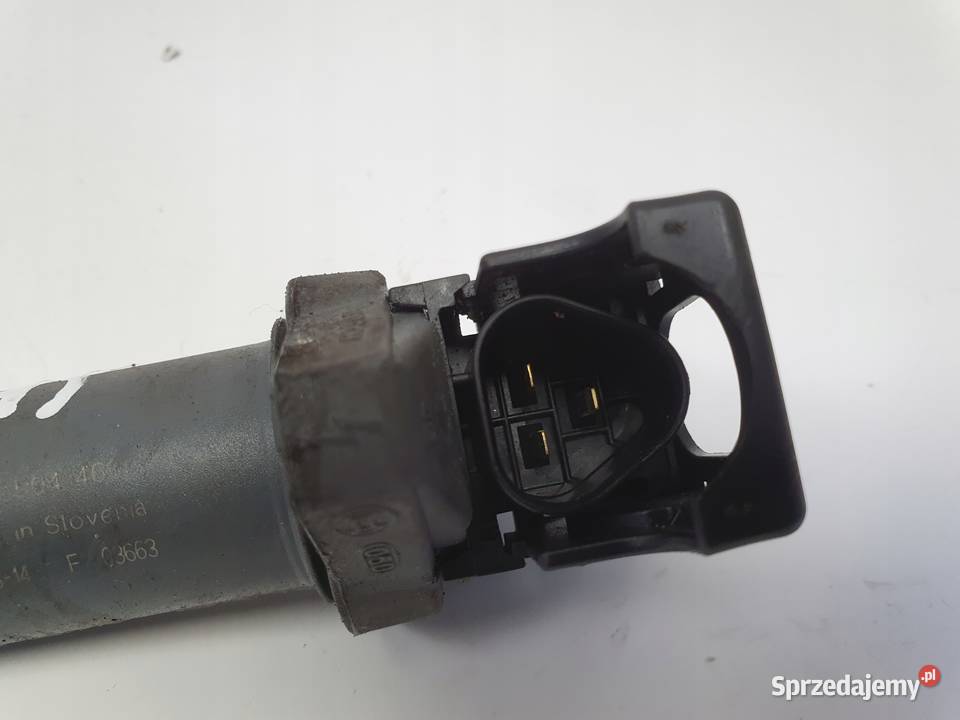 CEWKA ZAPŁONOWA BMW E90 25 i 0221504463 Rudka