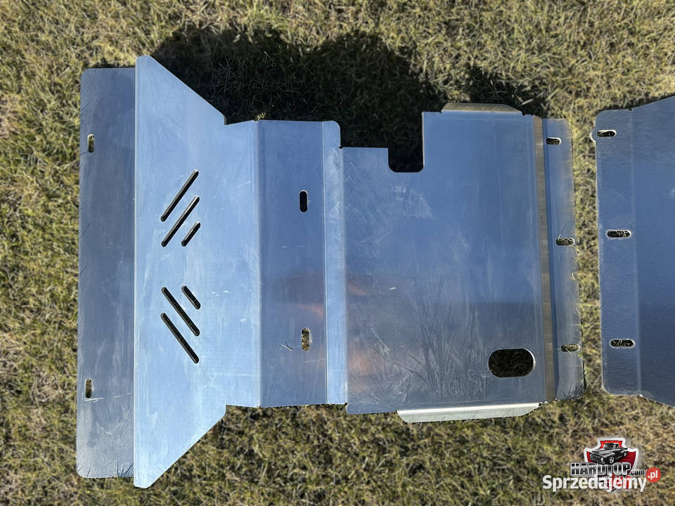 KOMPLET Aluminiowych Osłon Podwozia Mercedes Pasłęk sprzedam