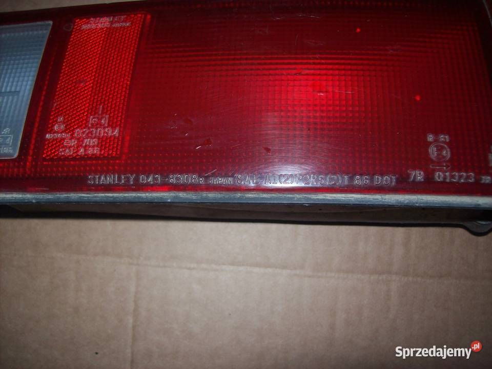 Civic IV Lampa tylna prawa lewa prawy lewy tyl Rok produkcji 1998 Mińsk Mazowiecki