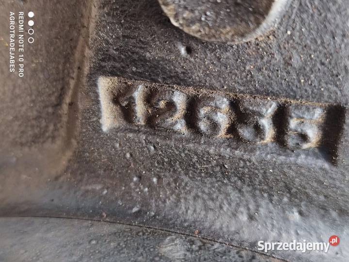 Zwrotnica 12635 Piasta 10608 Deutz fahr 215 Wilkowo