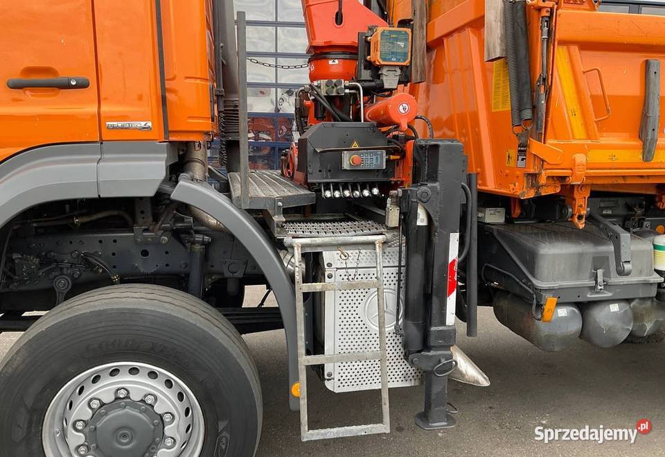 Wywrotka 4x4 z dzwigiem Mercedes 308KM mazowieckie Warszawa