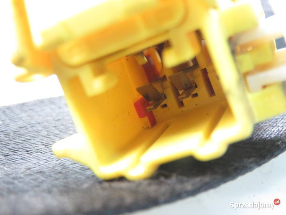 PAS LEWY PRZEDNI VW GOLF V 1K1 1K4857705D osobowe