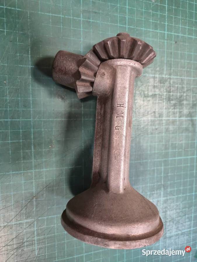 Lewarek samochodowy antyk zabytek Dąbrowa Górnicza