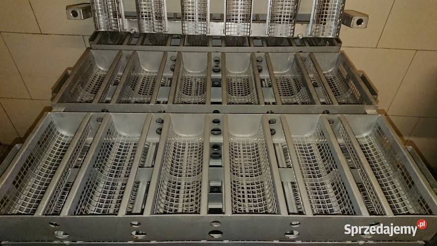 WIEŻA WĘDZARNICZA do produkcji wyrobów blokowych Raków