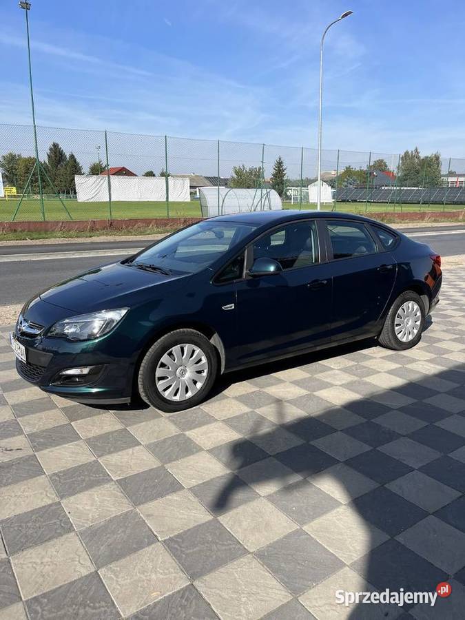Opel Astra 2014 16 benzyna Polski salonprzebieg