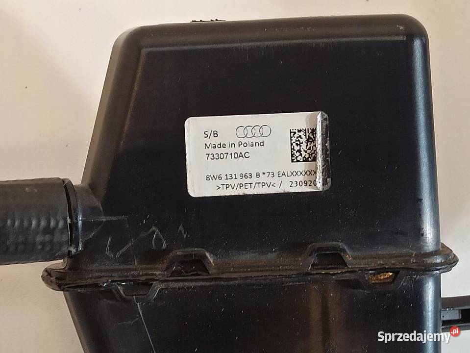 AUDI A4 A5 WLEW ADBLUE 8W6131963B Motoryzacja