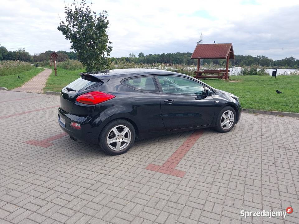 Kia ceed proceed 14 mpi oryg przebieg 63 czarny Procee'd łódzkie Głowno