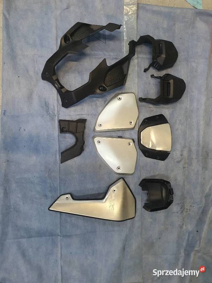 Honda CB 1000r SC80 owiewka wypełnienie osłona