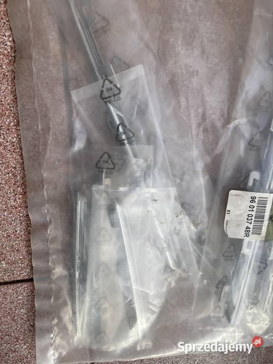 Listwy chrom grilla Renault Megane IV 960103748R osobowe Atrapy śląskie Kozy