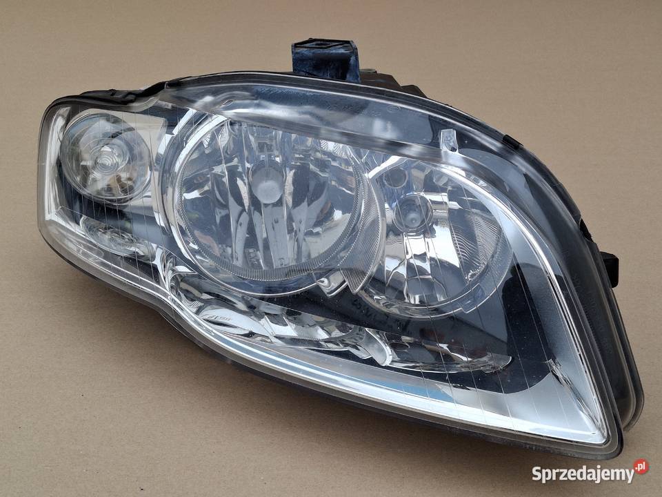 AUDI A4 B7 REFLEKTOR PRAWY LAMPA PRAWA osobowe