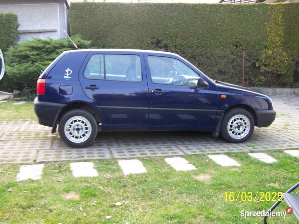 Golf III 16 75 wspomaganie alu szyberdach okazja Tarnów