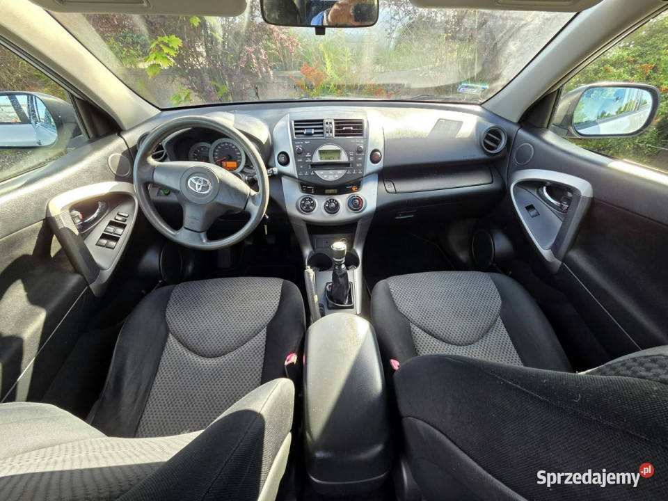 Toyota RAV4 III 22 D4D 4x4 Klima TechStBarDob srebrny Kętrzyn