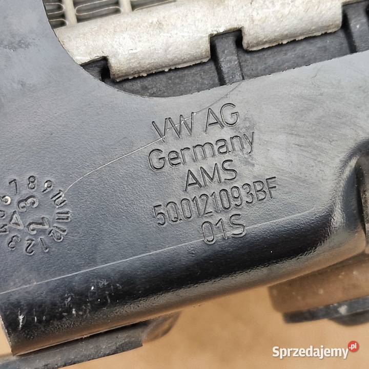 AUDI S3 8V VW CHŁODNICA WODY DODATKOWA UCHWYT Kargowa