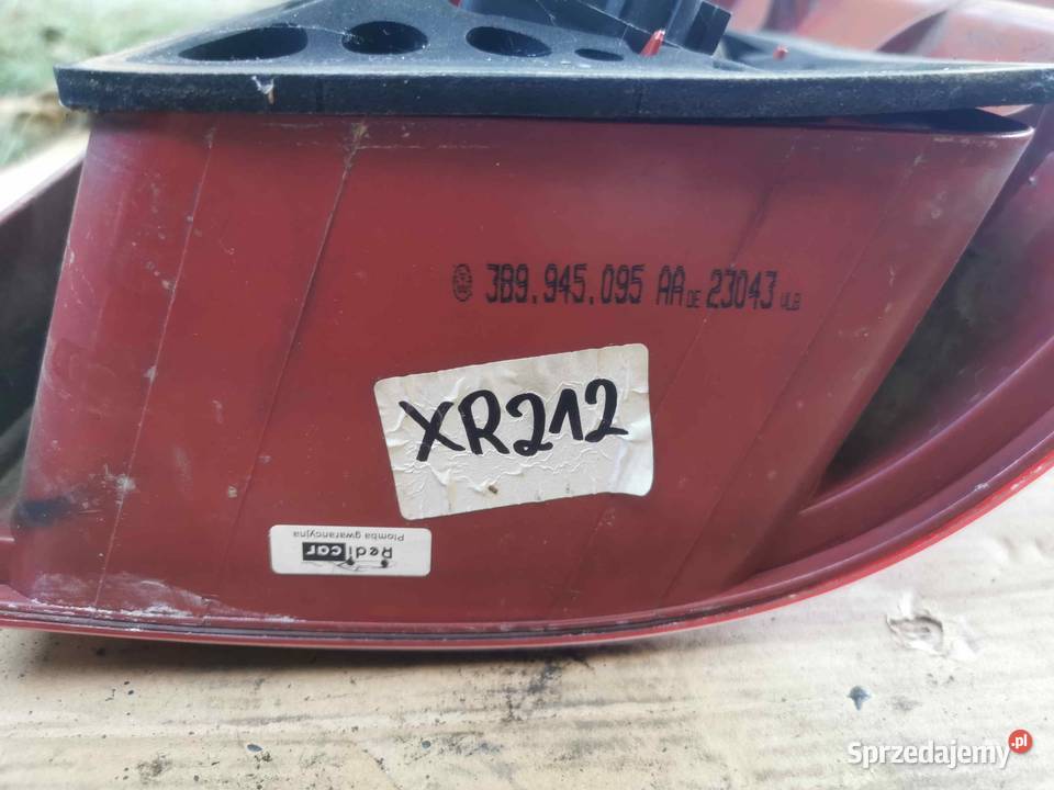 Passat B5 FL lampa lewa tył 3B9945095AA kombi Lampy tylne Łódź sprzedam