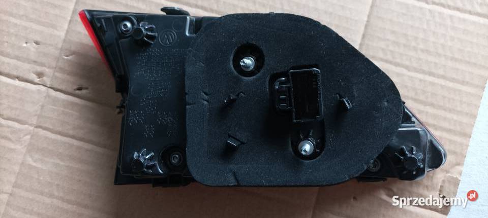 VW Tiguan II FL lampa tylna lewa w pokrywe