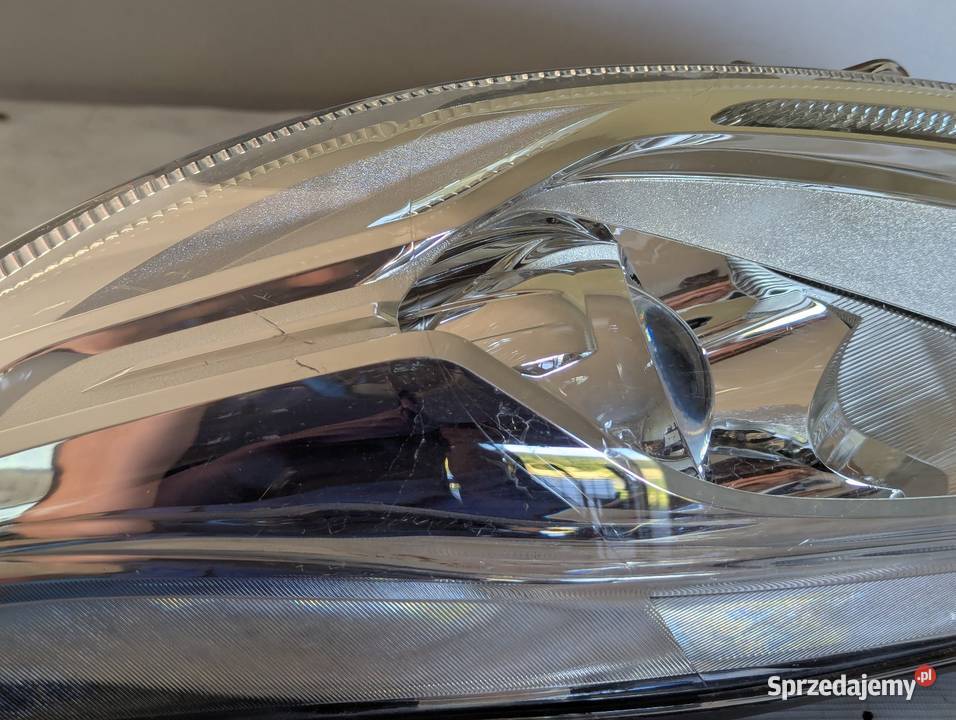Lampa przód prawa lewa Ford Fiesta MK7 świętokrzyskie Kielce