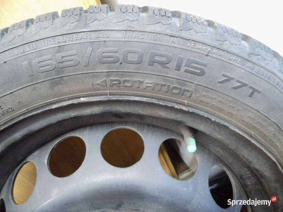 Koła z oponami zimowymi i kołpakami Toyota wielkopolskie Radzewice