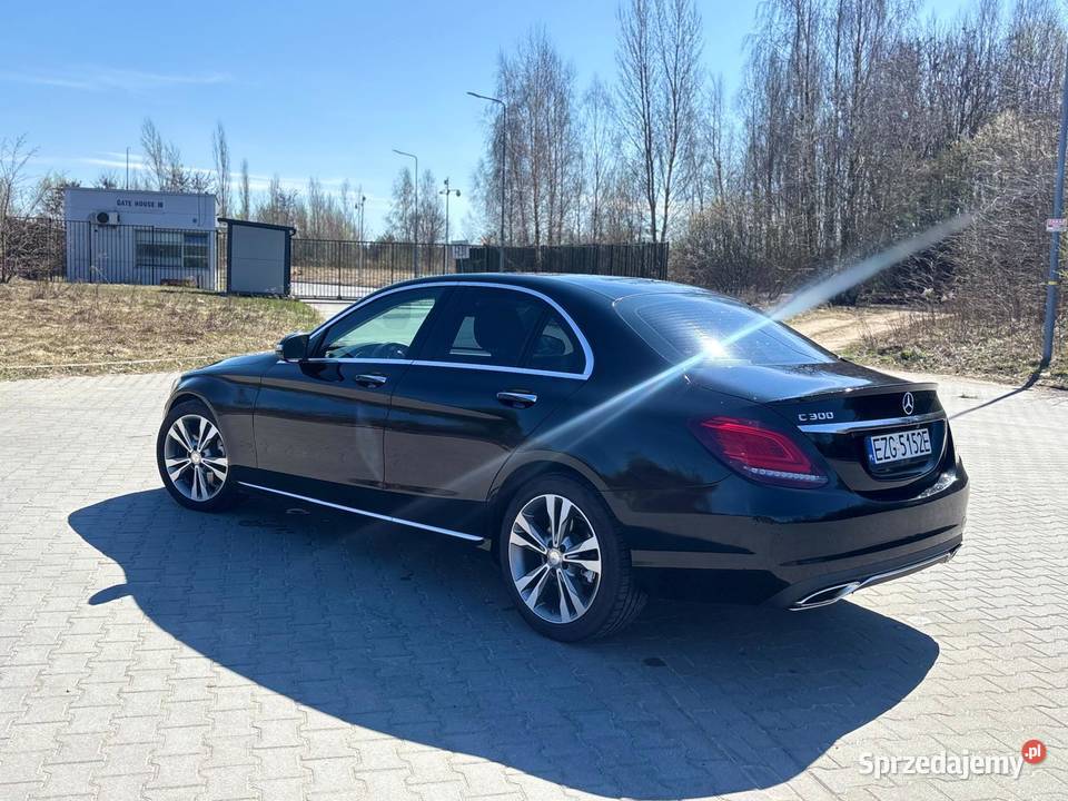 Piękne W205 C300 czujnik martwego pola Klasa C Łódź