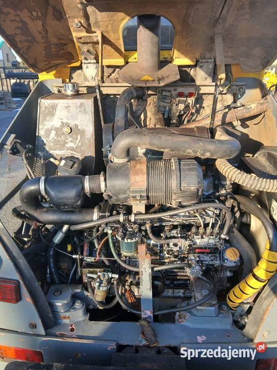 Venieri Ładowarka Venieri kołowa 2003 widły Złoczew